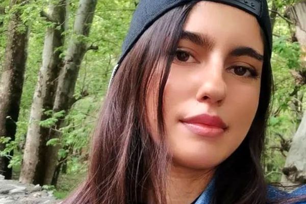 چهرههای مخالف جمهوری اسلامی: الهه حسیننژاد قربانی زنستیزی حکومت ایران شد